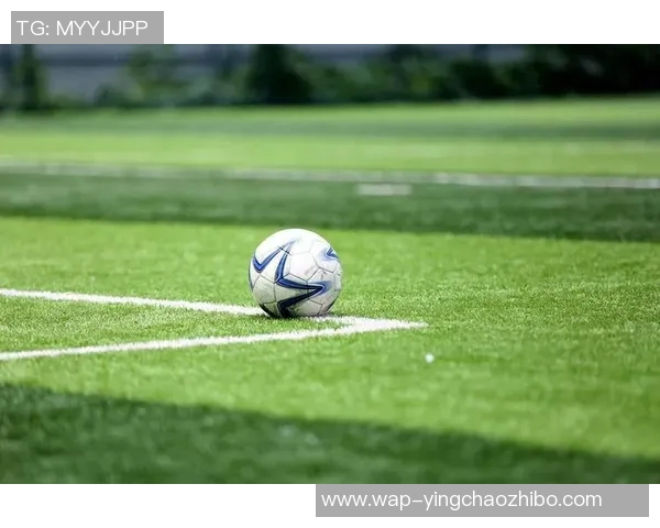 足球尺寸的标准与影响解析让我们深入了解不同场合下的足球规格与应用 足球尺寸的标准与影响解析让我们深入了解不同场合下的足球规格与应用